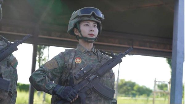 股神配资 王爽，今年阅兵装备方队唯一女教练员